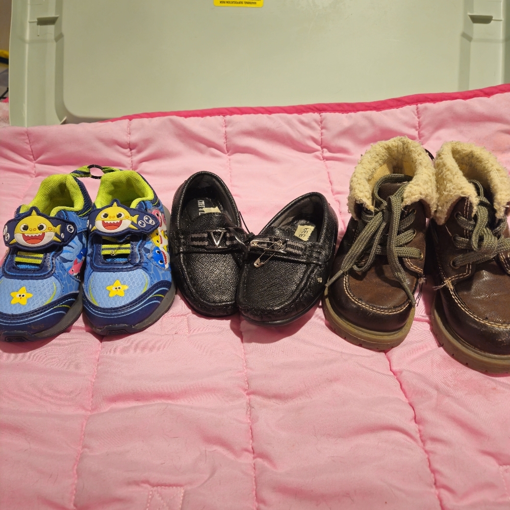 3prs Of Toddler Boys Shoes Size 6. Baby Shark, Carter Boots & Black Dress Shoes